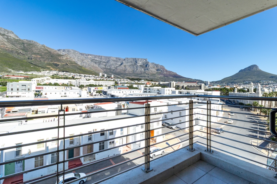 2 Bedroom Property for Sale in Zonnebloem Western Cape